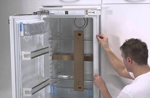 Установка встраиваемого холодильника в Сочи